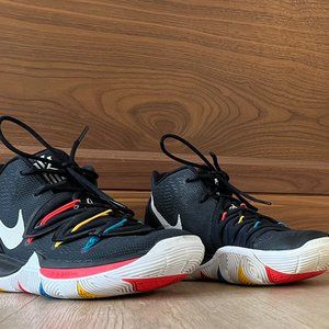 Kyrie 5 - Friends Shoes